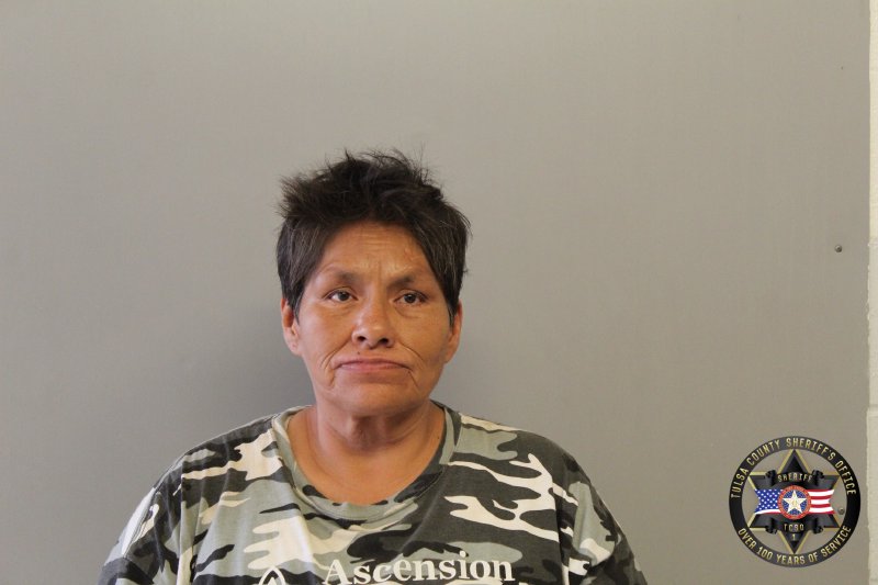 Booking photo of Stephanie Looney