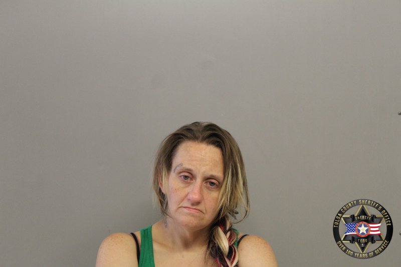 Booking photo of Shelaya Howell