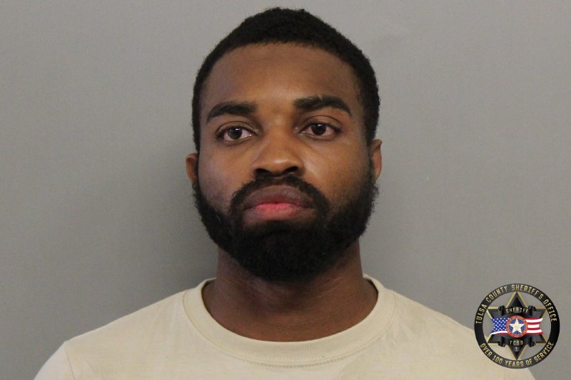 Booking photo of Davion Mcilwain