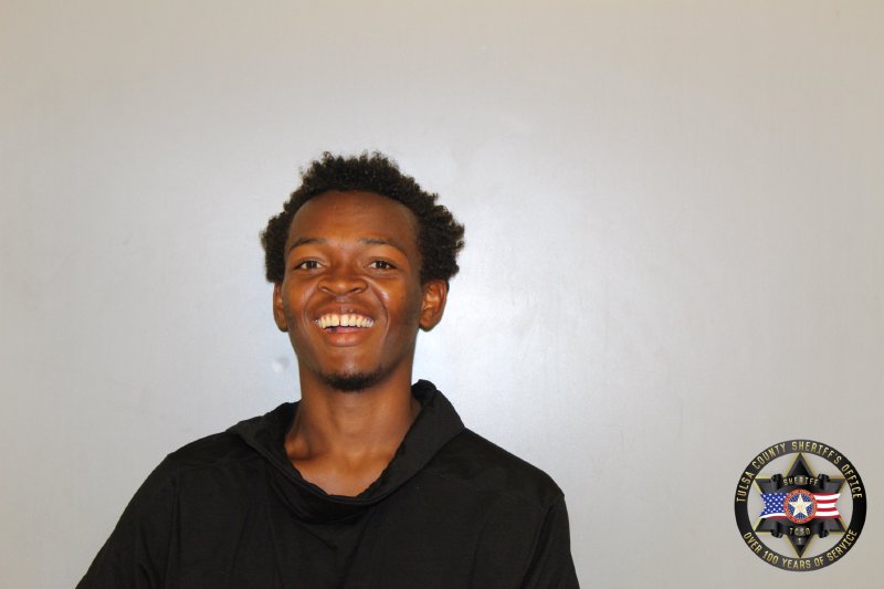Booking photo of Taveon Turner