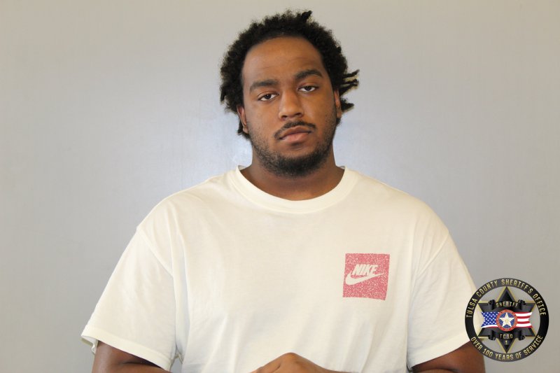 Booking photo of Jaylin Oliver