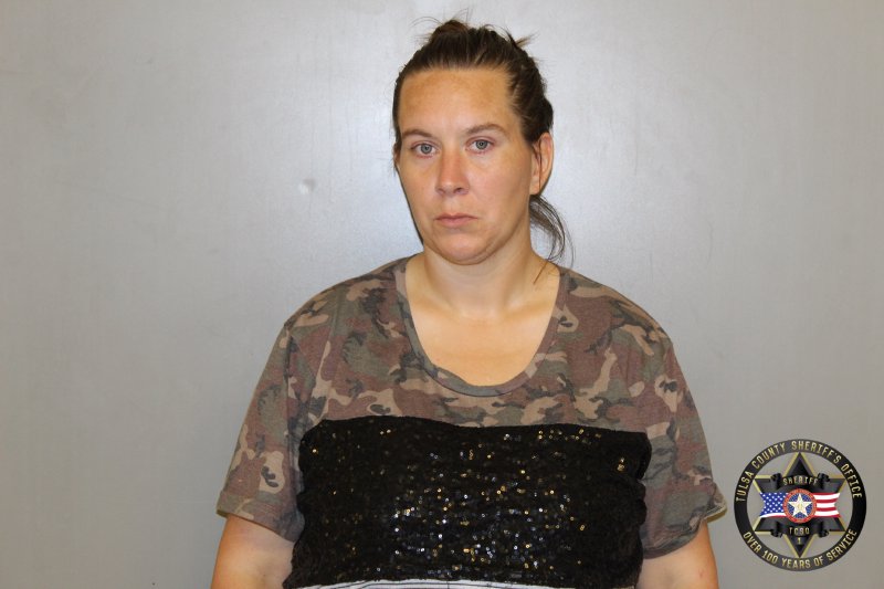 Hillary Warren booking photo