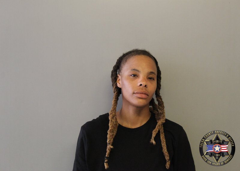Booking photo of Moniqua Reed