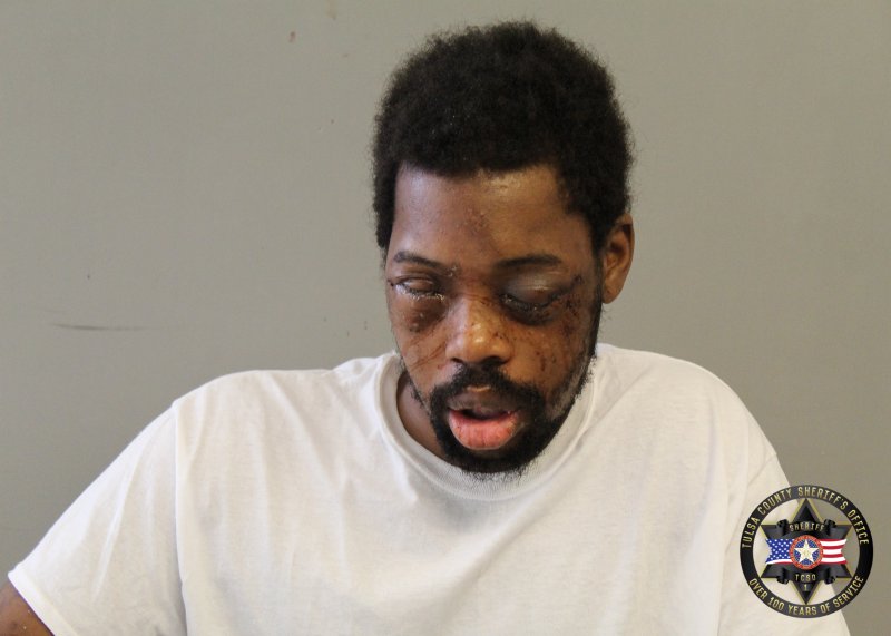 Booking photo of Derrious Bell