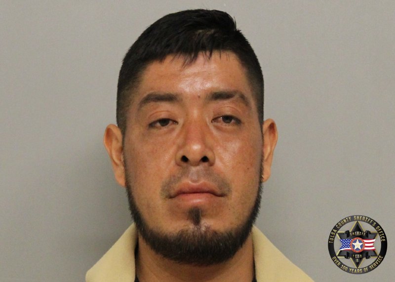 Booking photo of Dinael Fuentes