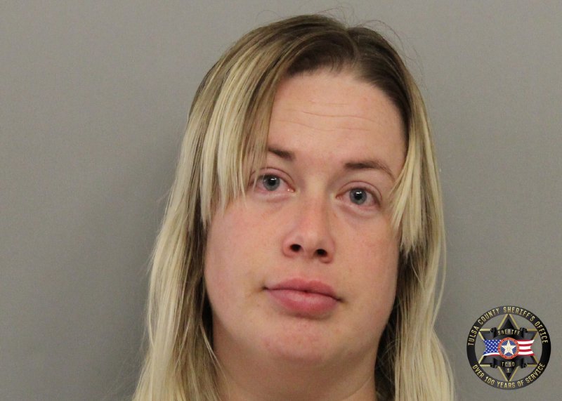 Booking photo of Sarah Volbrecht