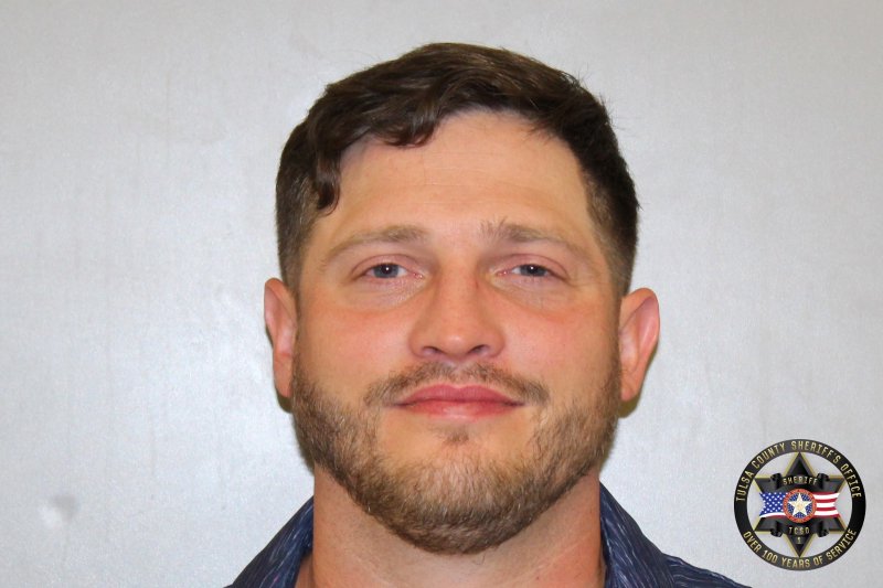 Daniel Barfield booking photo