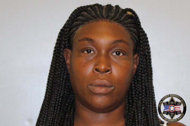 Booking photo of Latoya Cheadle