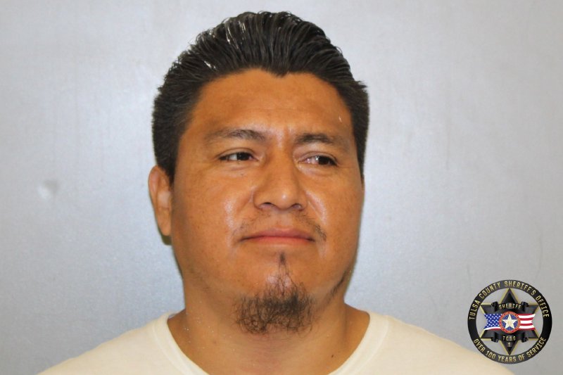 Booking photo of David Velez-gaytan