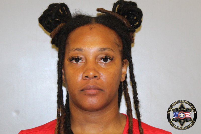 Booking photo of Miracle Davis