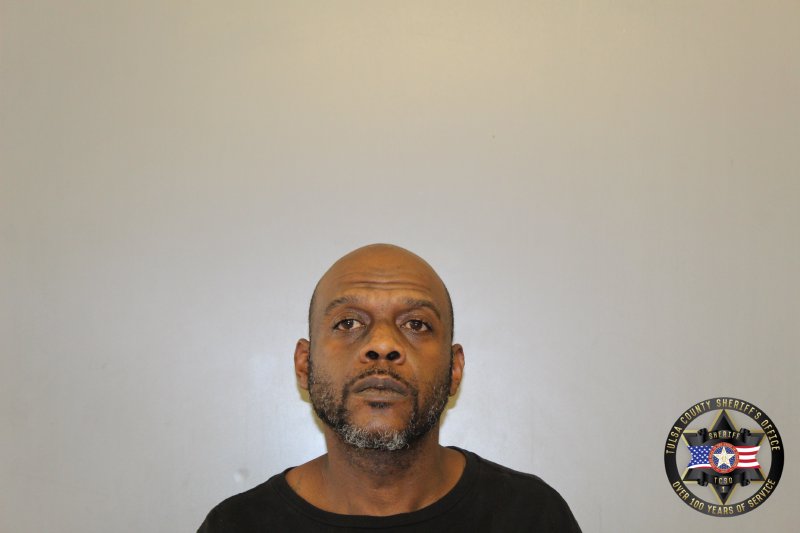 Booking photo of Larry Saunders