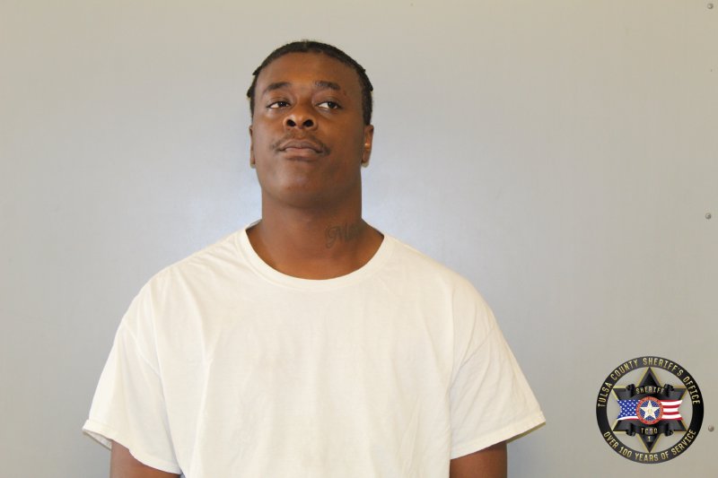 Booking photo of Artez Mcgee