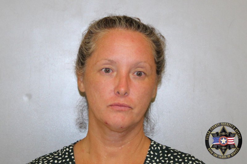 Booking photo of Summer Henry
