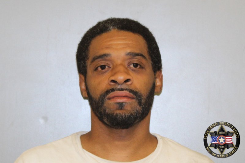 Booking photo of Deon Craven