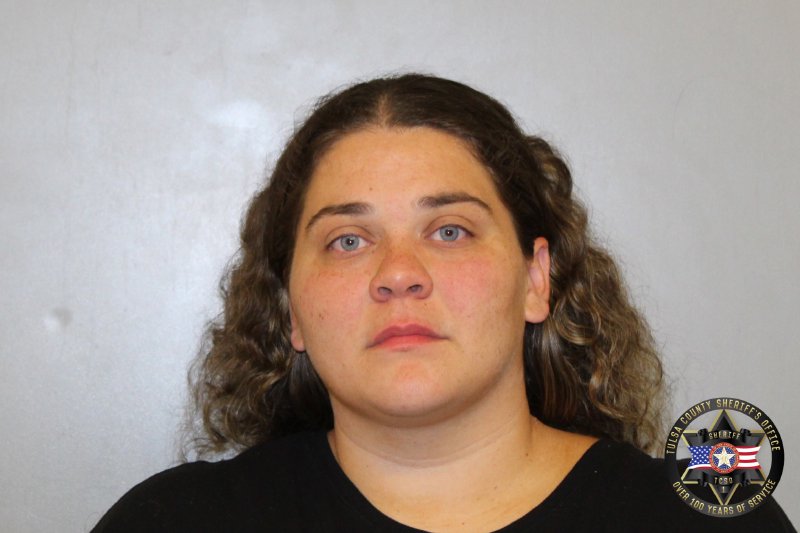 Booking photo of Hannah Edwards