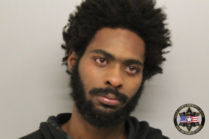 Booking photo of Maurice Calhoun