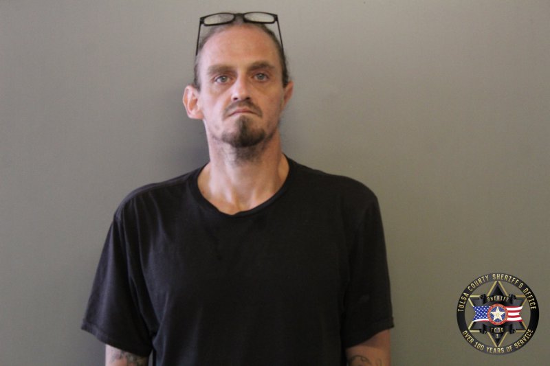 Booking photo of Justin Smith
