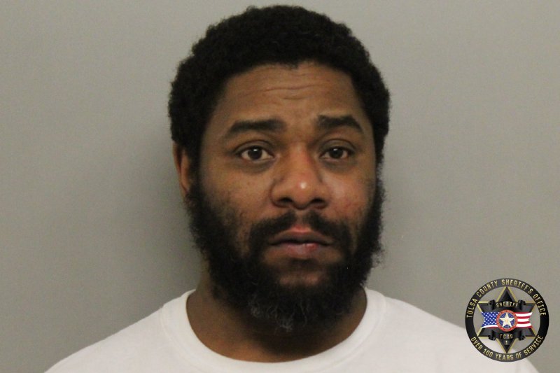 Booking photo of Alexx Lewis