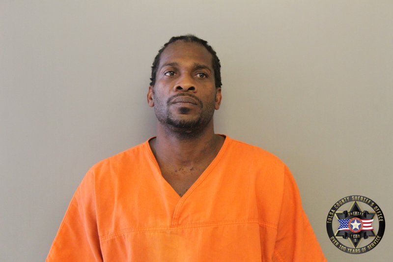 Booking photo of Emmanuel Ogedengbe