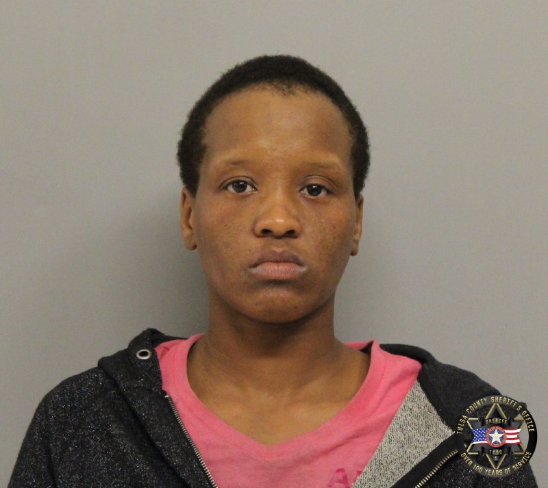 Booking photo of Larryisha Gibbs