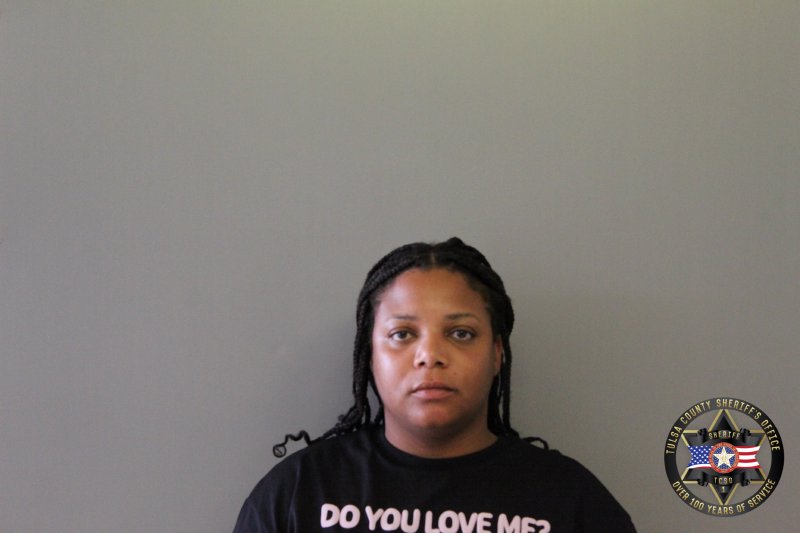 Booking photo of Tarleasie Harris