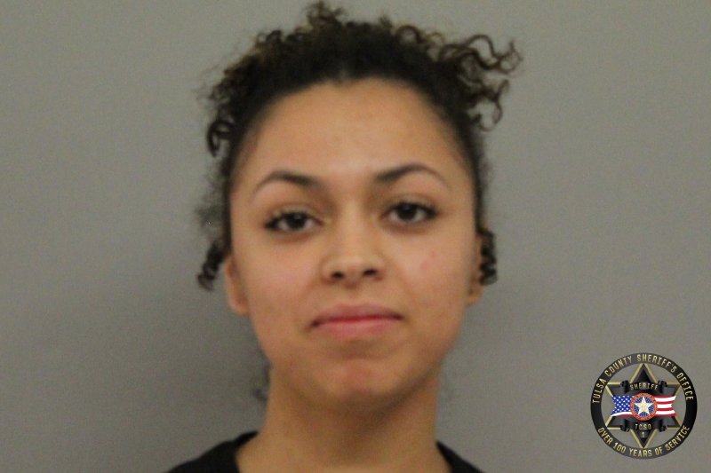 Booking photo of Izzalia Acuna