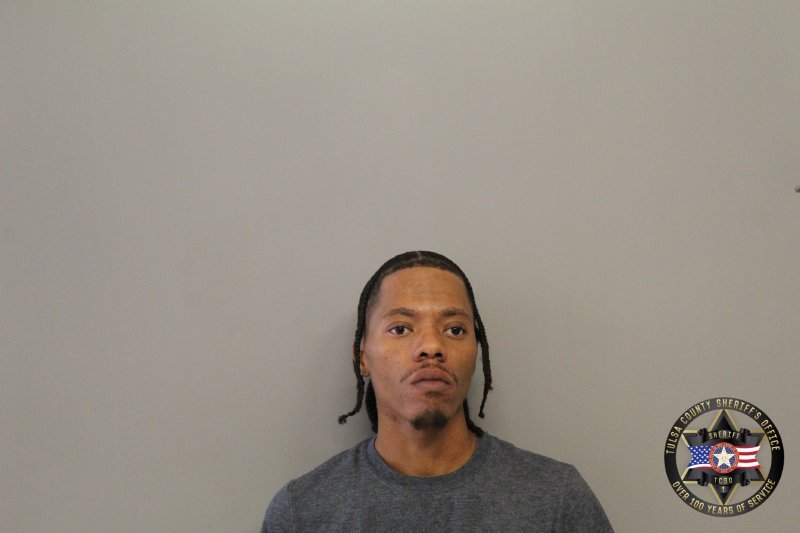 Booking photo of Damario Hopkins