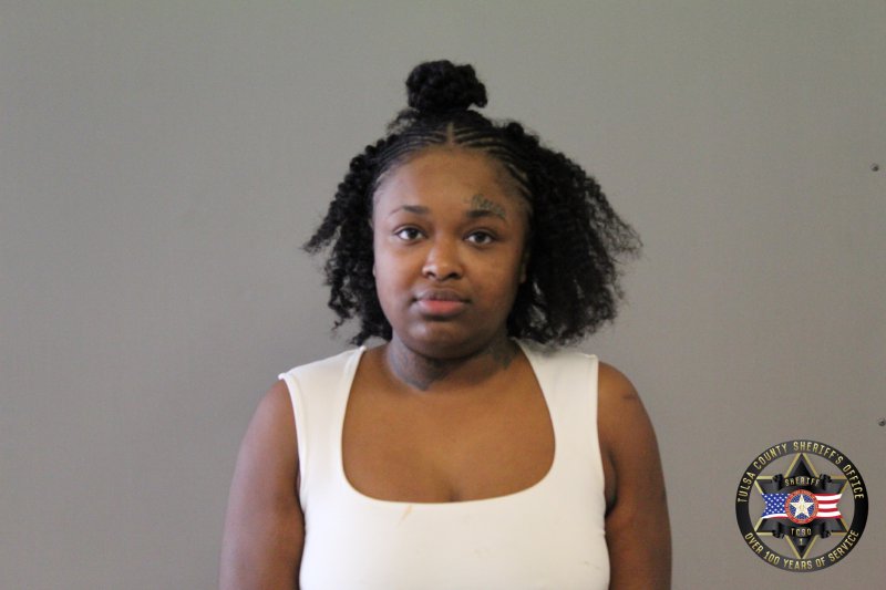 Booking photo of Kamilah Maciel