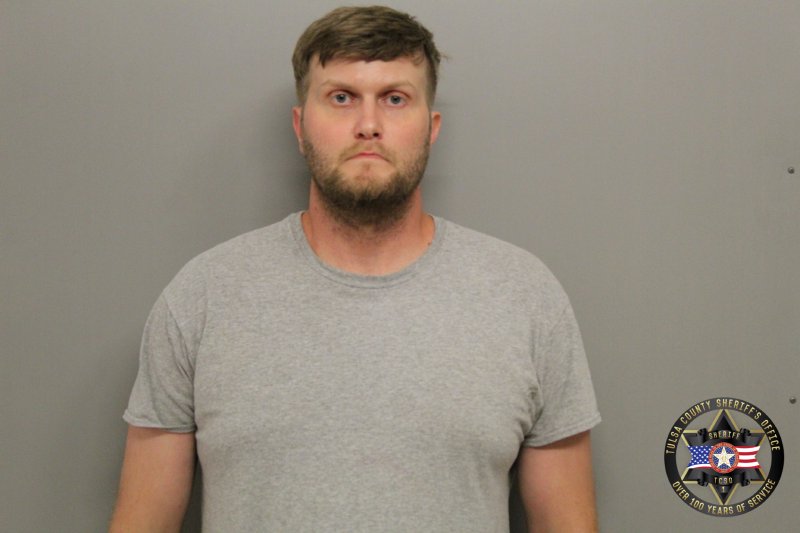 Booking photo of Dustin Davis