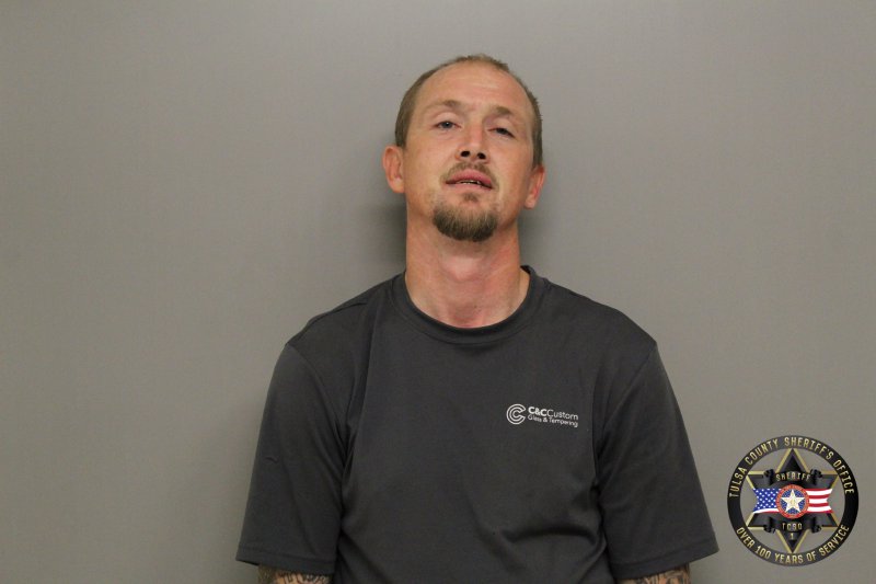 Booking photo of Matthew Hummel