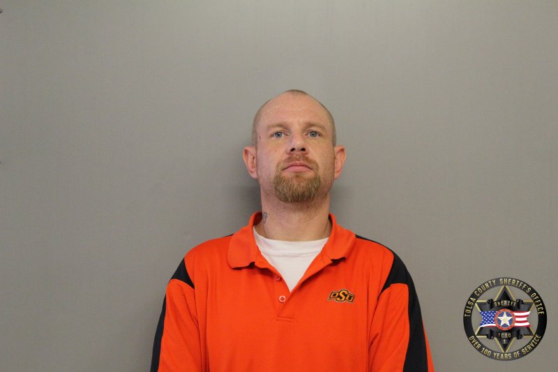 Booking photo of Nicholas Elder