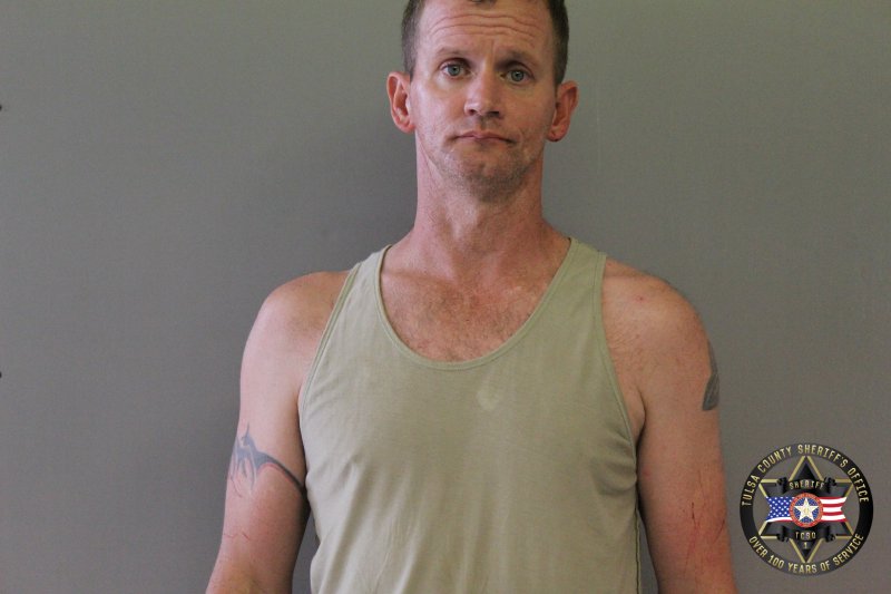 Booking photo of Seth Arnold