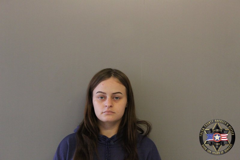 Booking photo of Elizabeth Holmes
