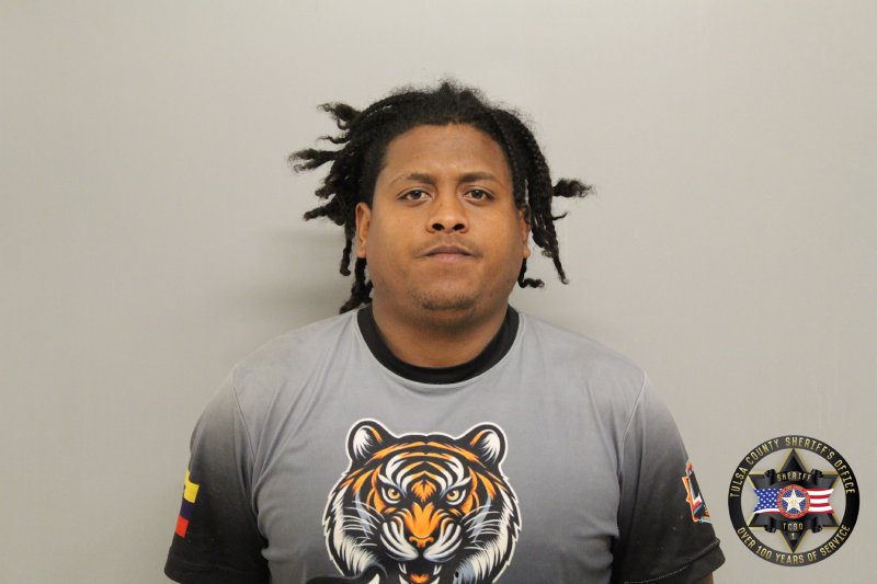 Booking photo of Steiven Colina