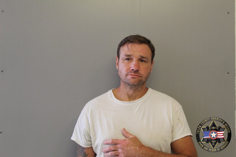 Booking photo of Chivano Dean