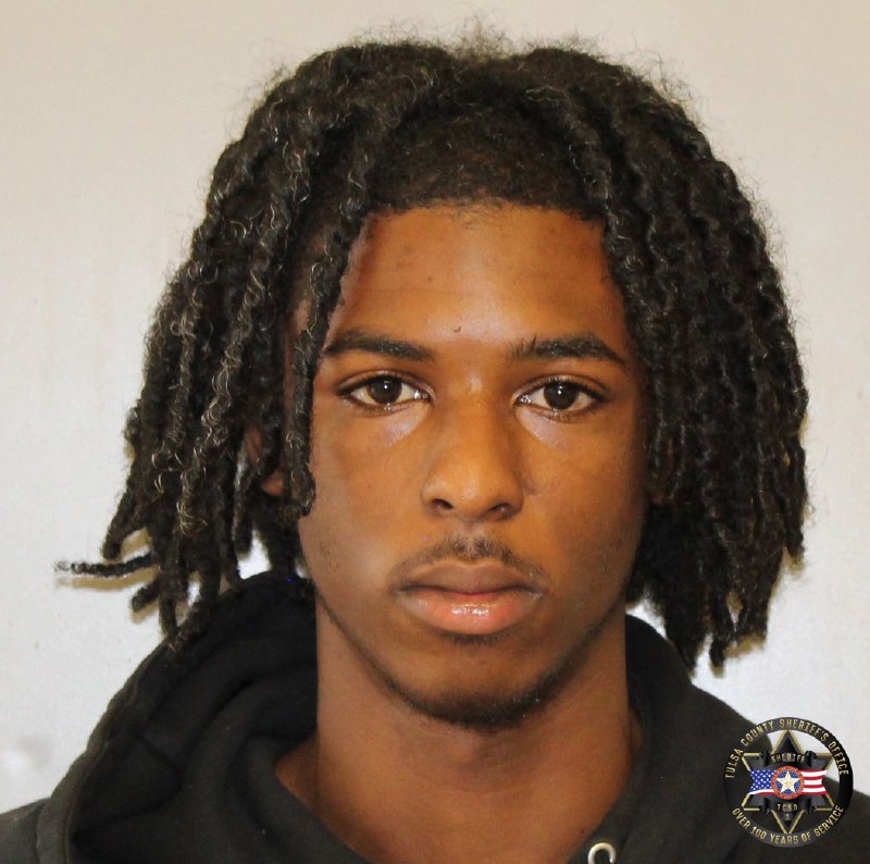 Booking photo of Yatavion Carpenter