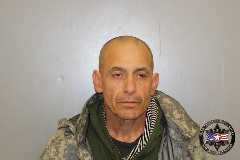 Booking photo of Michael Mccrackin