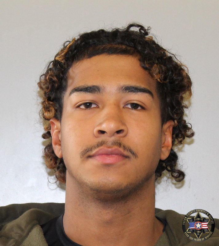 Booking photo of Dakarye Chambers