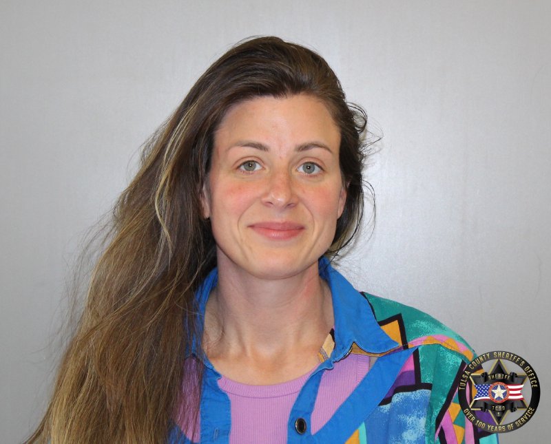 Hannah Mayes booking photo