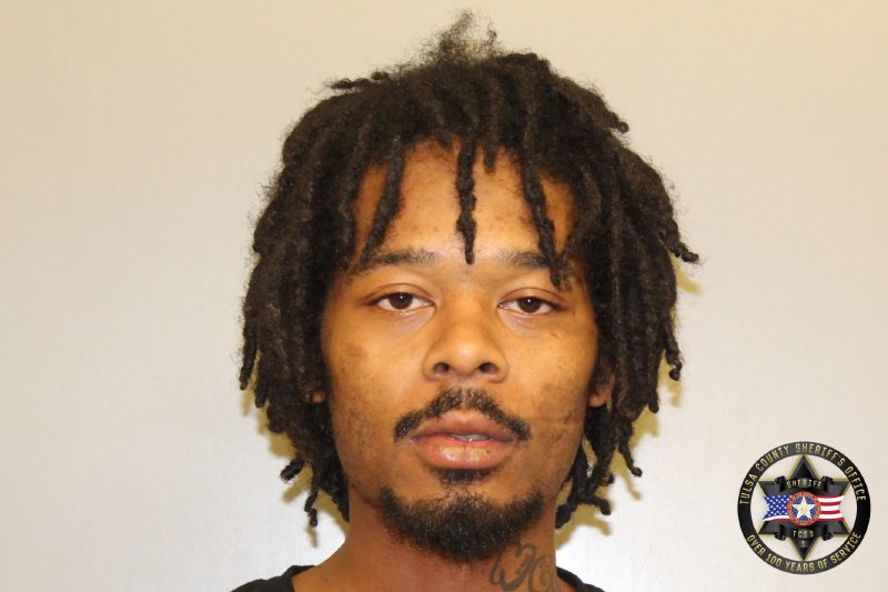 Demontre Meeks booking photo