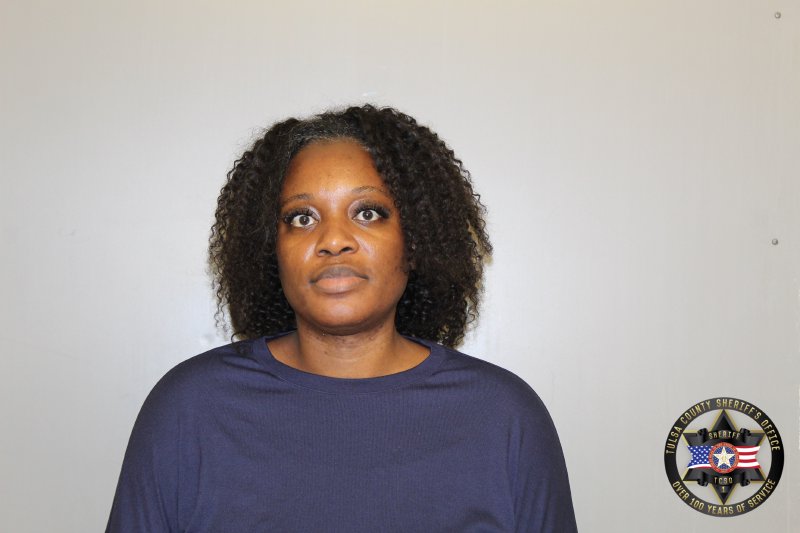 Nikera Pinder booking photo