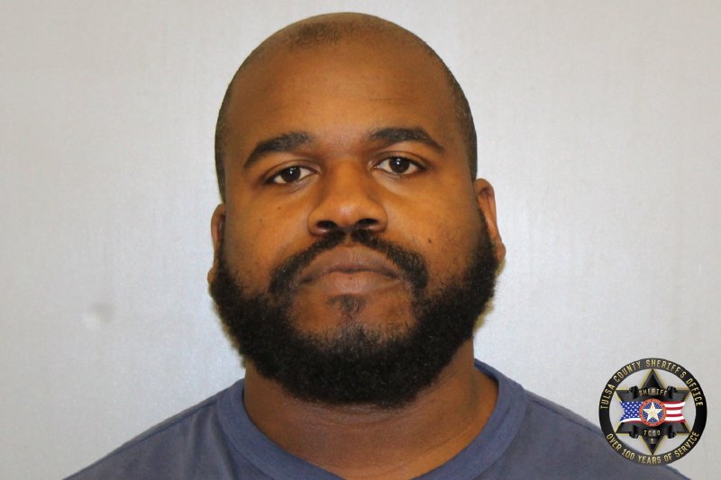Armani Swiney booking photo