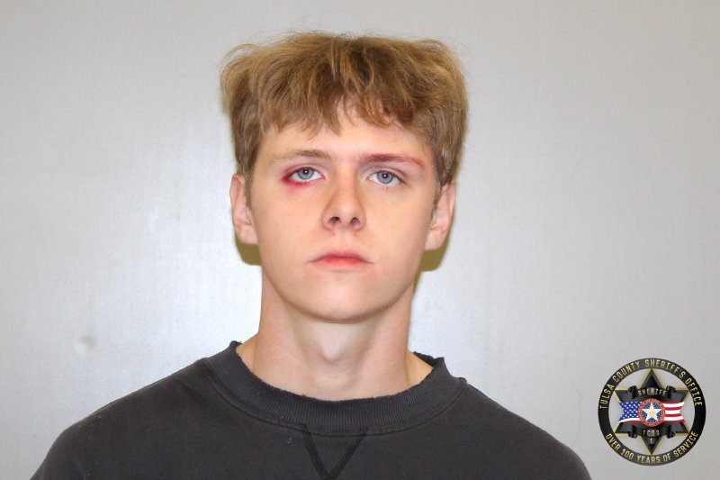 Kaleb Starr booking photo