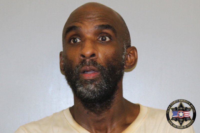 Everett Alexander booking photo
