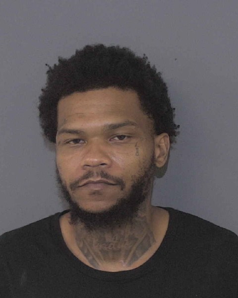 Booking photo of Markevis Brewer