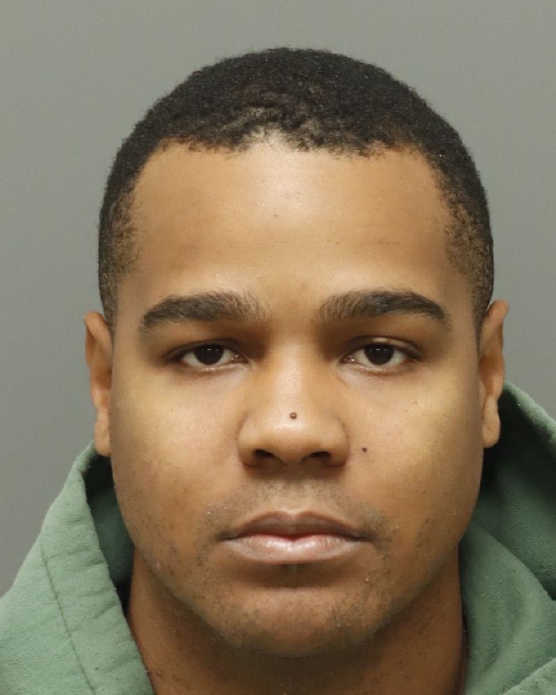 Booking photo of Javion Mcmullen
