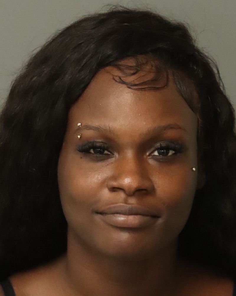 Booking photo of Niasia Gilchrist