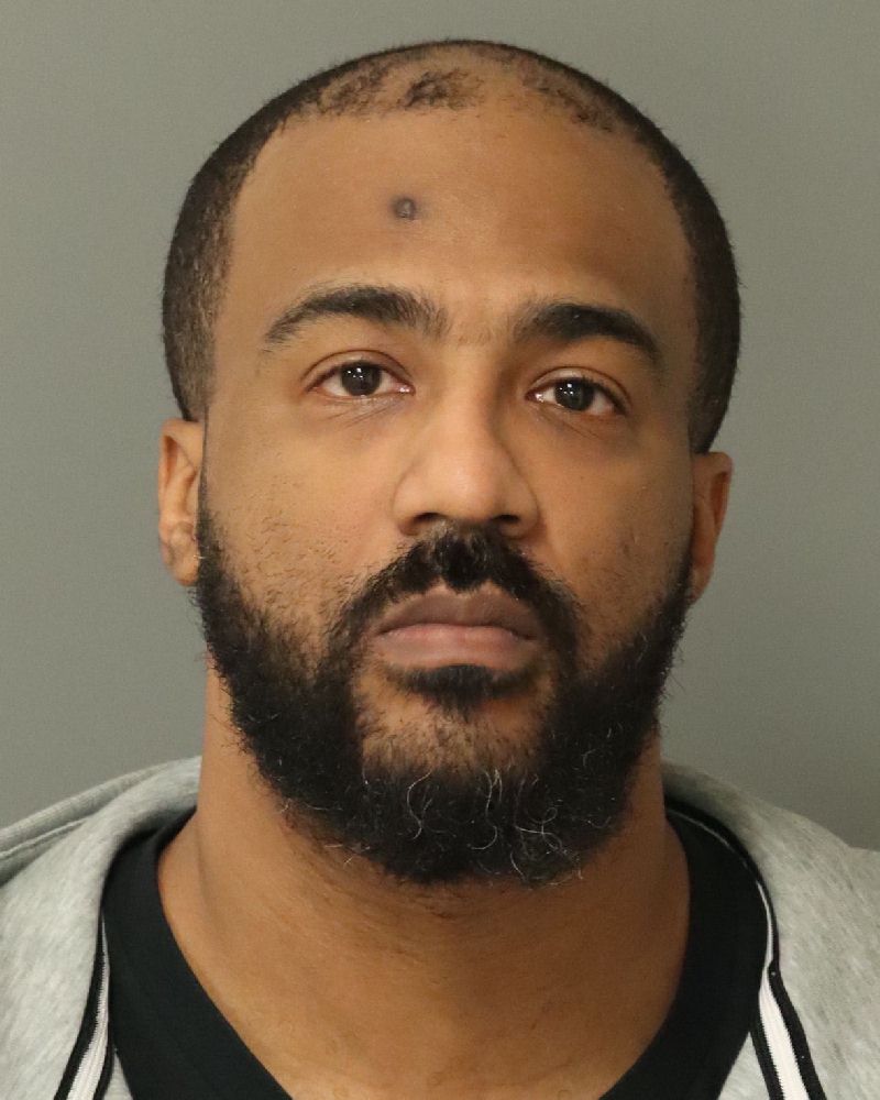 Booking photo of Skott Roberson
