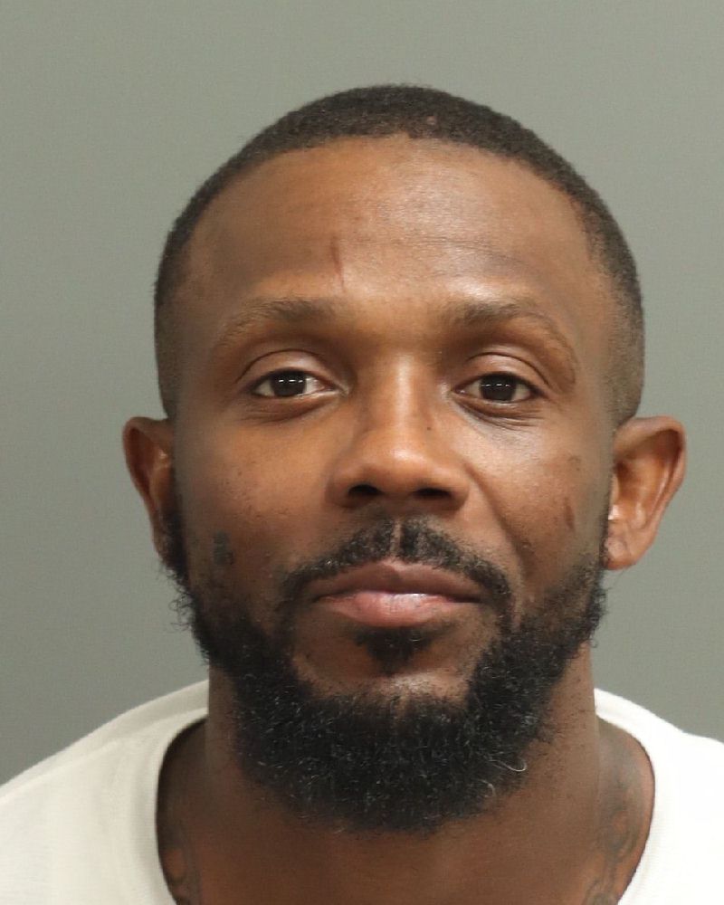 Booking photo of Xavious Thomas