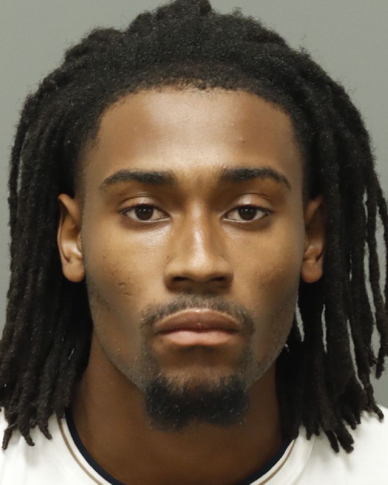 Booking photo of Isaiah Smith